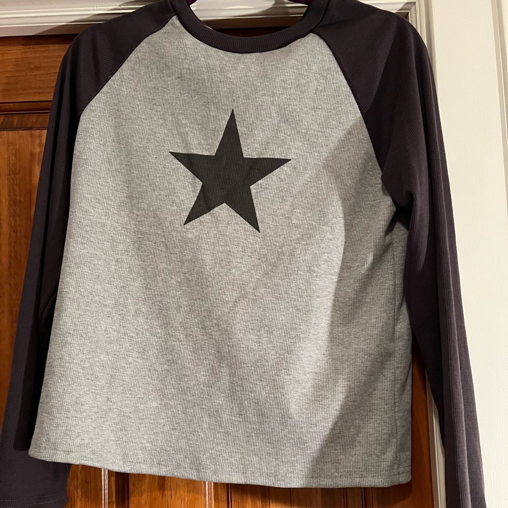 Star long sleeve shirt